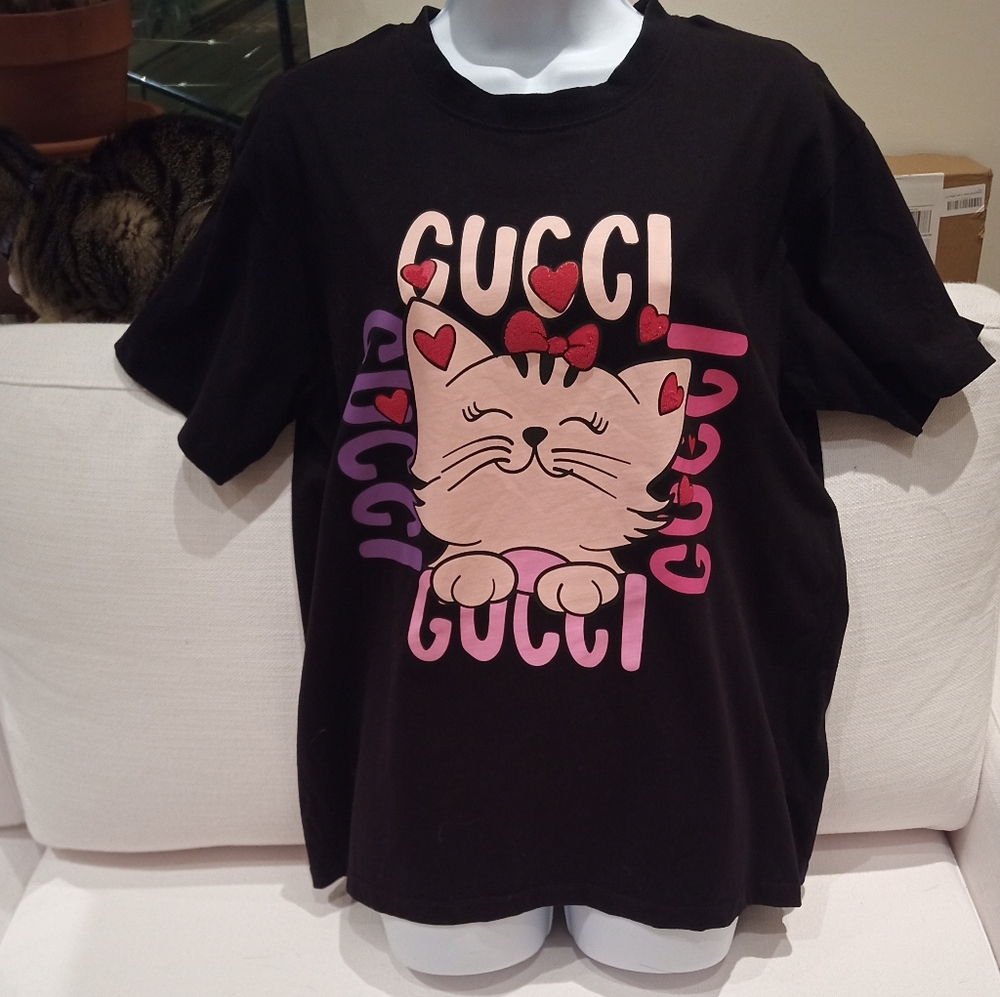 Coming Soon Amazing And Rare Gucci Cat T-shirt Medium